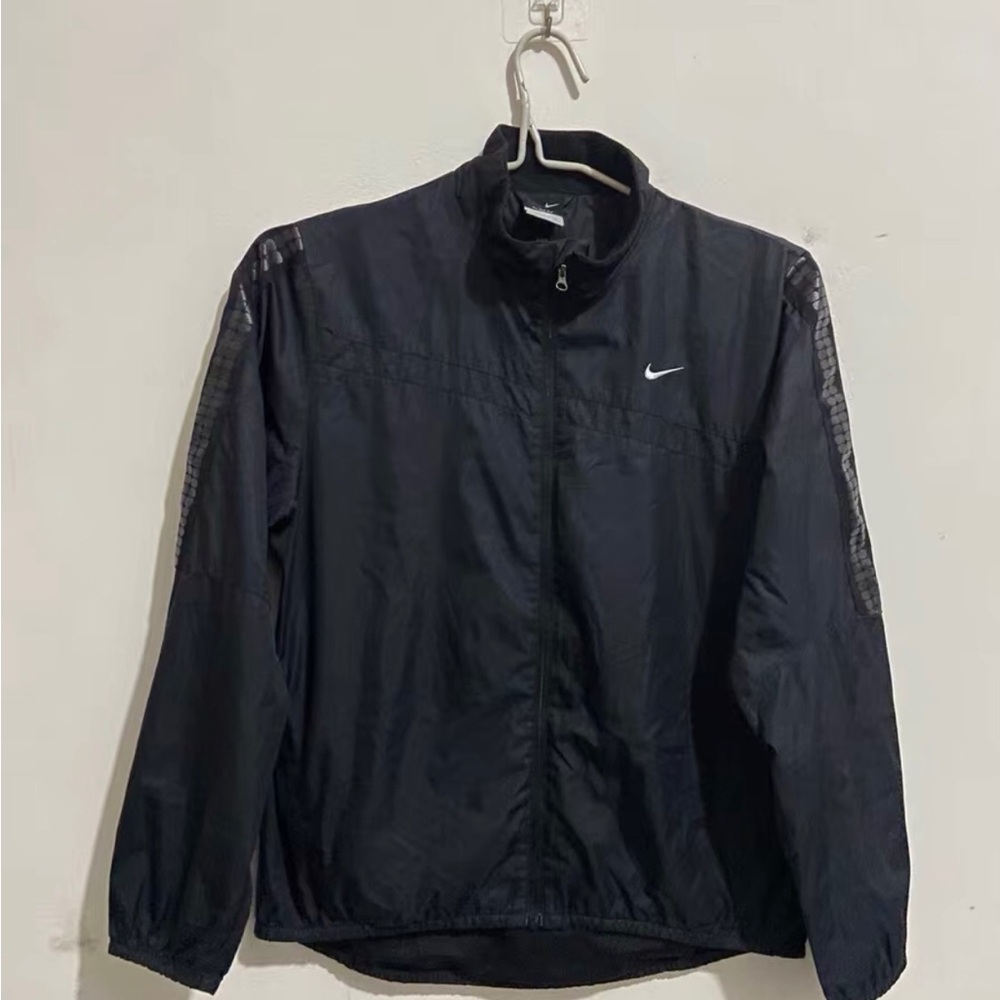 Nike Men's Black Windbreaker Jacket